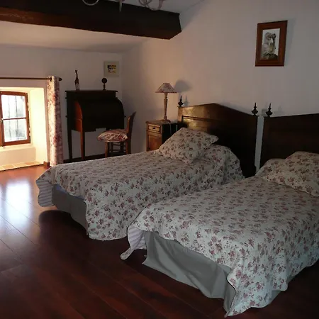 Гостевой дом Les Terres Basses 3*